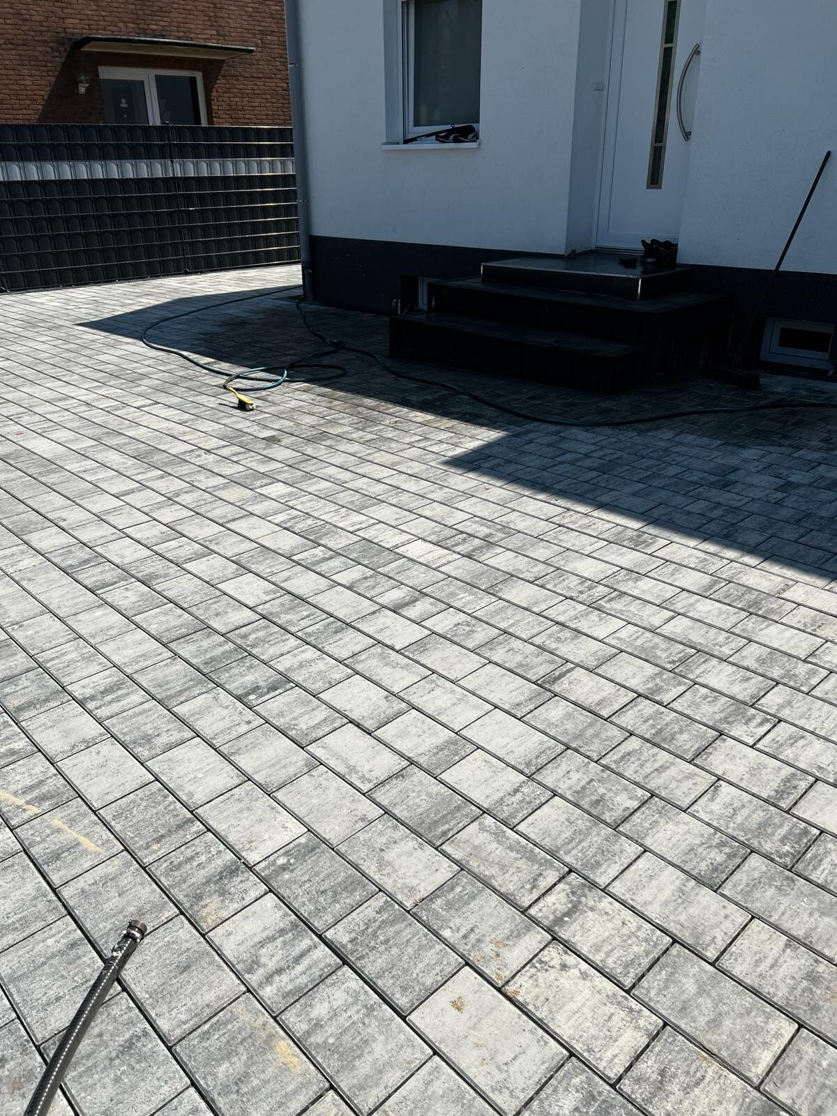 Neuer Hauseingang mit Blockstufen und Pflaster in Delmenhorst
